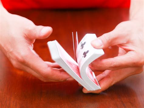 3 Ways to Shuffle a Deck of Playing Cards - wikiHow