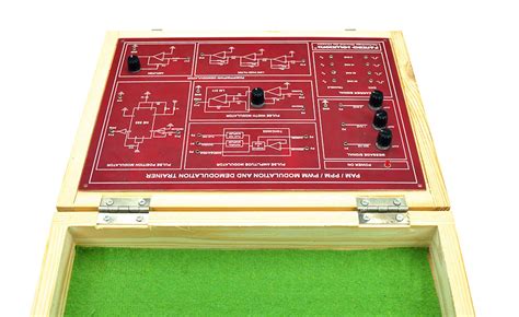 PAM / PPM / PWM Modulation and Demodulation Trainer