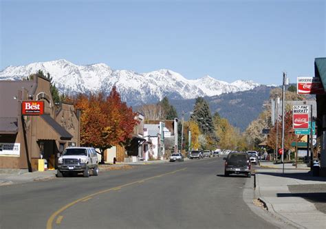 Halfway, Oregon is on Highway 86 on the way to the Oxbow dam on the ...