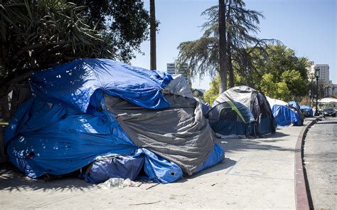 Newly passed motion bans homeless encampments in select West LA ...