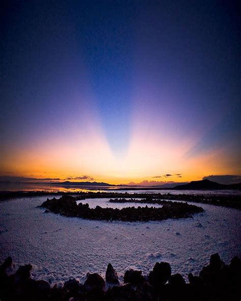 Spiral Jetty Great Salt Lake | Great Salt Lake - Spiral Jetty | Sunset ...