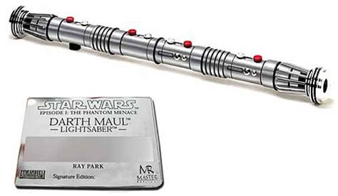 Darth Maul Signature Lightsaber Replica - Master Replicas - Star Wars ...