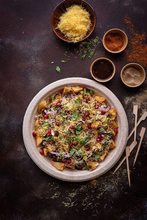 Best Aloo Chaat Recipe | Potato Chaat (Spicy, Vegan)- Cubes N Juliennes