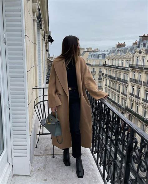 How to Dress like a Parisian in Winter: What NOT to wear in Paris ...