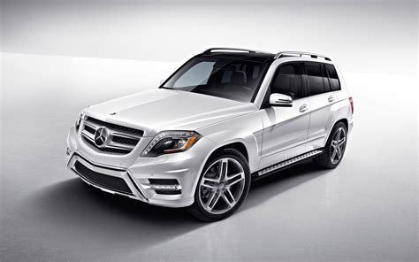 Diamond White GLK 350 Sport styling AMG lower body styling | Mercedes ...