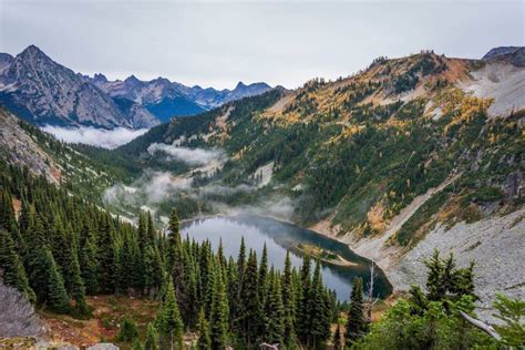 The 13 Best Hikes in North Cascades National Park, Washington