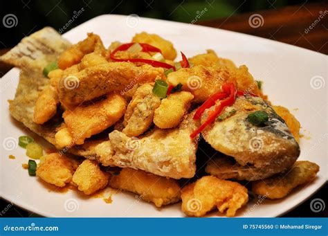 Ikan Gurame Goreng Telur Asin (fried Fish) Stock Photo - Image of ...