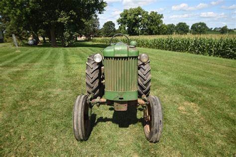 John Deere 40 at Gone Farmin' Fall Premier 2019 as T168 - Mecum Auctions