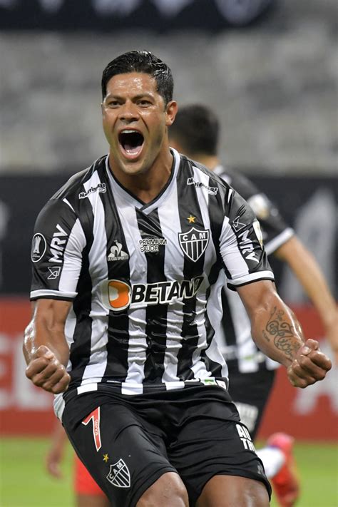 Hulk Comes off Bench to lift Atlético Mineiro to 2-1 win