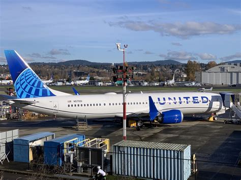 United finds loose bolts on plug doors during 737 Max 9 inspections ...