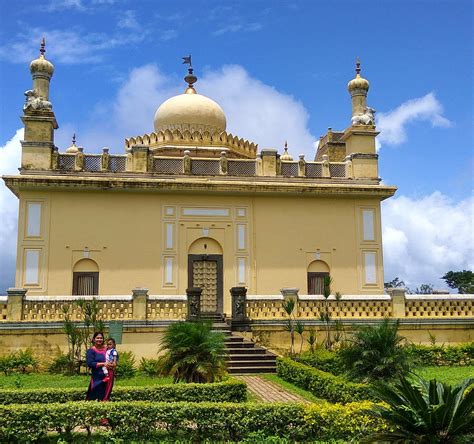 Raja's Tomb, Madikeri - Tripadvisor