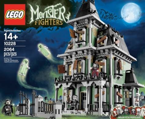 LEGO Monster Fighters Haunted House (10228) Pictures - The Brick Fan