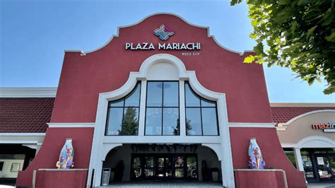 Plaza Mariachi celebrates 5-year anniversary - NASHtoday