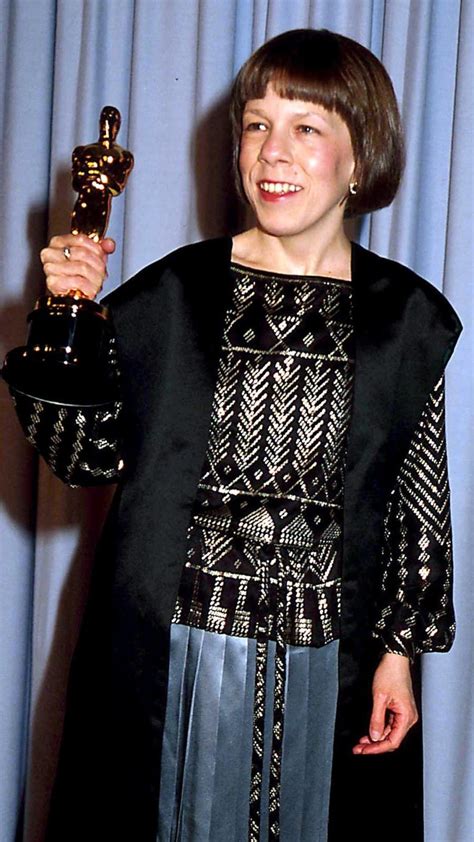 Linda Hunt won the 1984 Academy Award as 'Best Supporting Actress ...