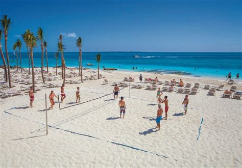 Riu Cancun Wedding - Modern Destination Weddings