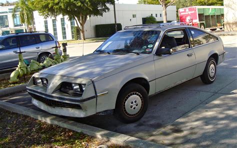 THE STREET PEEP: 1982 Pontiac J2000 Hatchback