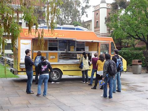 Experiencing Los Angeles: Experiencing L.A. - UCLA Gourmet Food Trucks