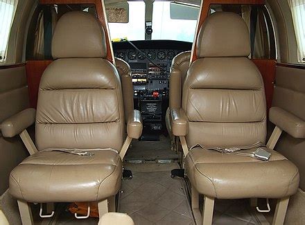 Cessna 402 - Wikipedia