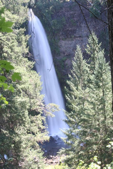 Mill Creek Falls, Oregon | Waterfall photography, Waterfall, Wonders of ...