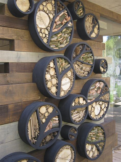 Smashing Outdoor Wall Decor Ideas That Will Add Value To Your Home ...