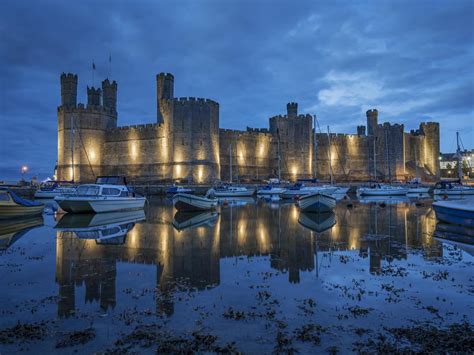 Castell Caernarfon (Cadw) | VisitWales