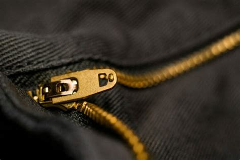 How to Fix a Stuck Zipper | WD-40®