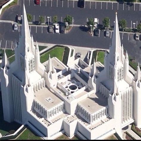 { SAN DIEGO TEMPLE } ...from above! Check out that architecture ...