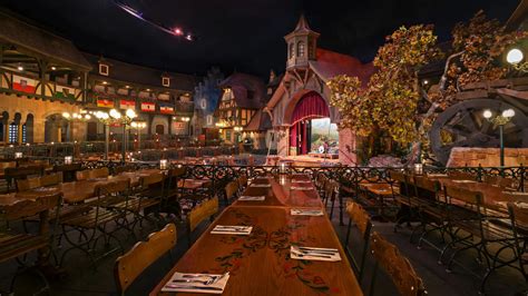 Biergarten Restaurant Overview | Disney's EPCOT Dining - DVC Shop