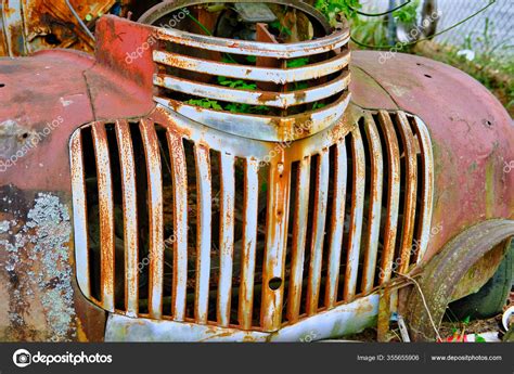 Chevy Chrome Grill – Stock Editorial Photo © dbvirago #355655906