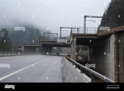 old train bridge Stock Photo - Alamy