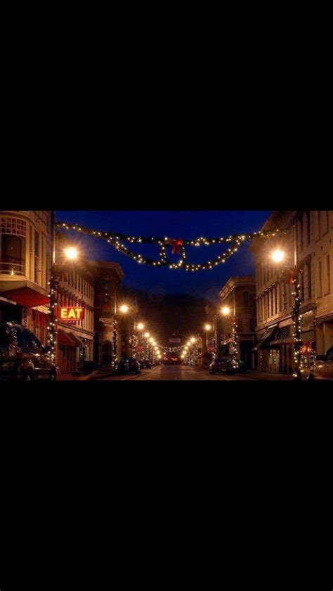 Christmas in Maysville, Ky | Maysville kentucky, Maysville, Kentucky