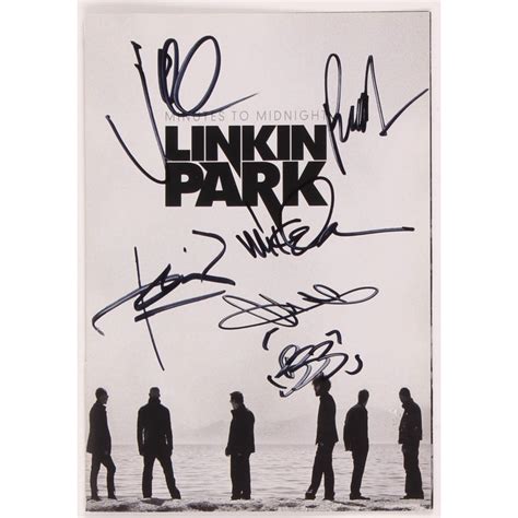 Linkin Park "Minutes to Midnight" 5x7 Booklet signed by (6) with ...