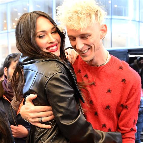 Megan Fox's Comment About Machine Gun Kelly's SNL Set Proves She's Not ...