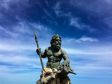 Neptune Statue in Northeast Virginia Beach - Tours and Activities | Expedia