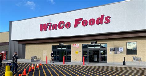 Winco Foods Opens | The Source Weekly - Bend, Oregon