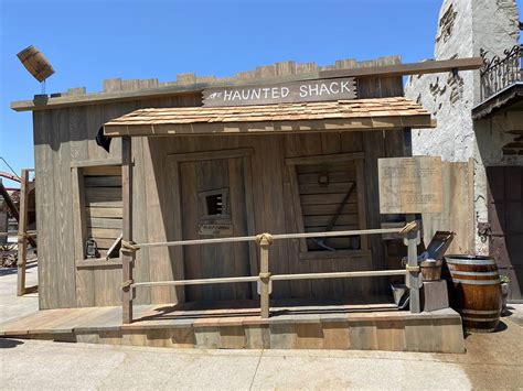 Knott's Berry Farm Brings Back The Haunted Shack for 100th Anniversary ...