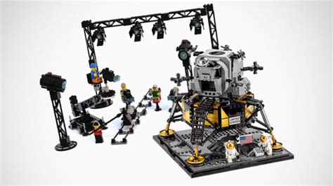 LEGO Moon Landing Conspiracy Set Is Not Real, But Looks Cool Regardless