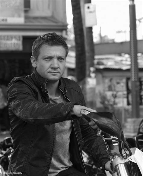 Jeremy Renner - Bourne Legacy | Jeremy Renner ← oh sweet Jesus! | Pin…