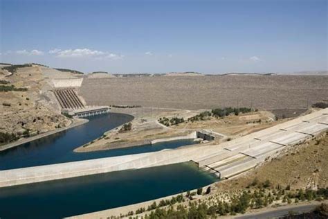 Euphrates River | river, Middle East | Britannica.com