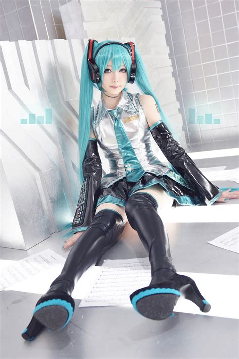 Miku cosplay, Vocaloid cosplay, Anime cosplay costumes