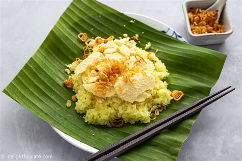 Vietnamese Sticky Rice with Hand-Cut Mung Bean (Xoi Xeo) - Delightful Plate