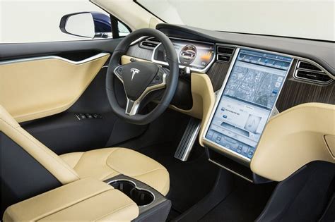 2013 Car of the Year: Tesla Model S|Tesla