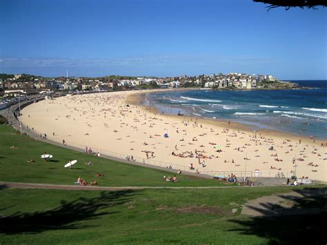 File:Bondi Beach Sydney Australia 7.jpg - Wikimedia Commons