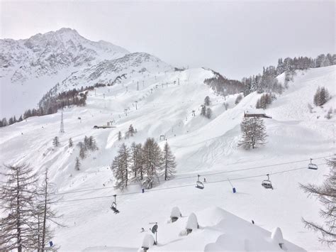 The 5 Best Ski Resorts In Italy