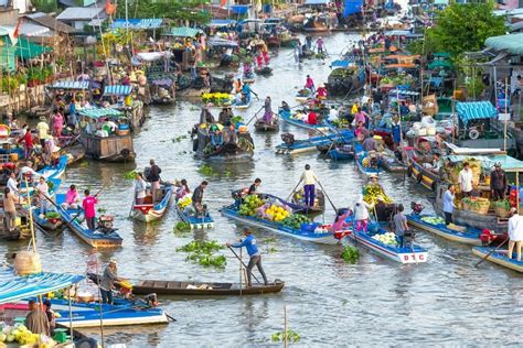 Less Touristy Floating Markets in Mekong Delta | Eviva Tour