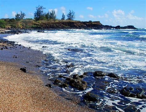 Glass Beach, Hawaii | Hawaii beaches, Sea glass beach, Hawaii travel