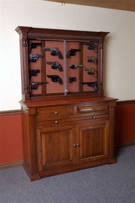 Amish Custom Pistol Displays - Amish Custom Gun Cabinets