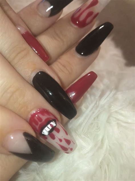 Halloween Vampire 🧛‍♀️ nails 💅 | Nails, Vampire nails, Halloween vampire