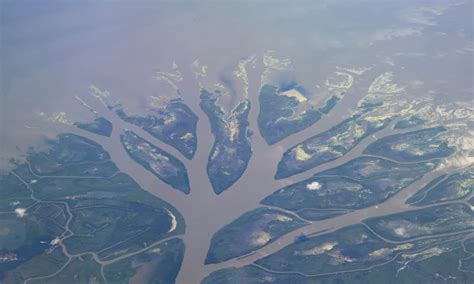 Study of future coastal flooding impact on river delta populations ...