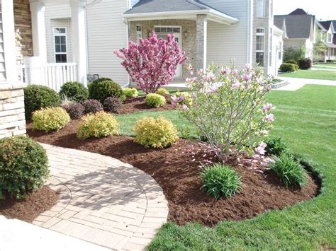 Landscape plans: Tuscan style backyard landscaping pictures using boxwoods